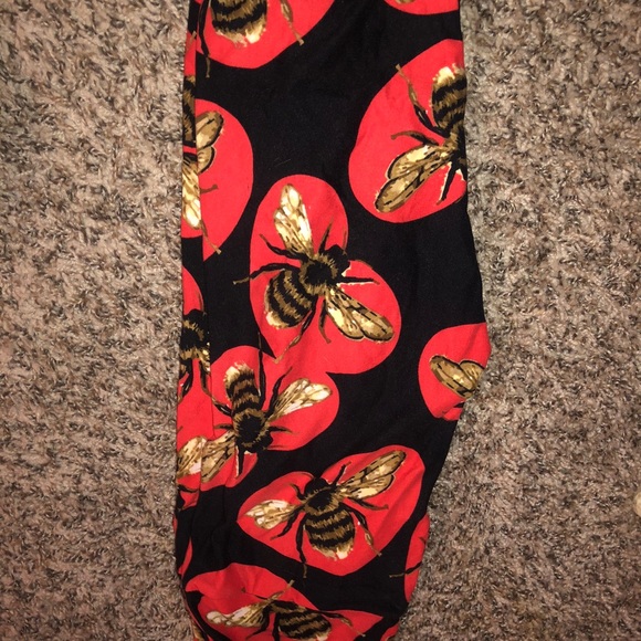 LuLaRoe Pants - Lularoe Bee Heart Valentine leggings